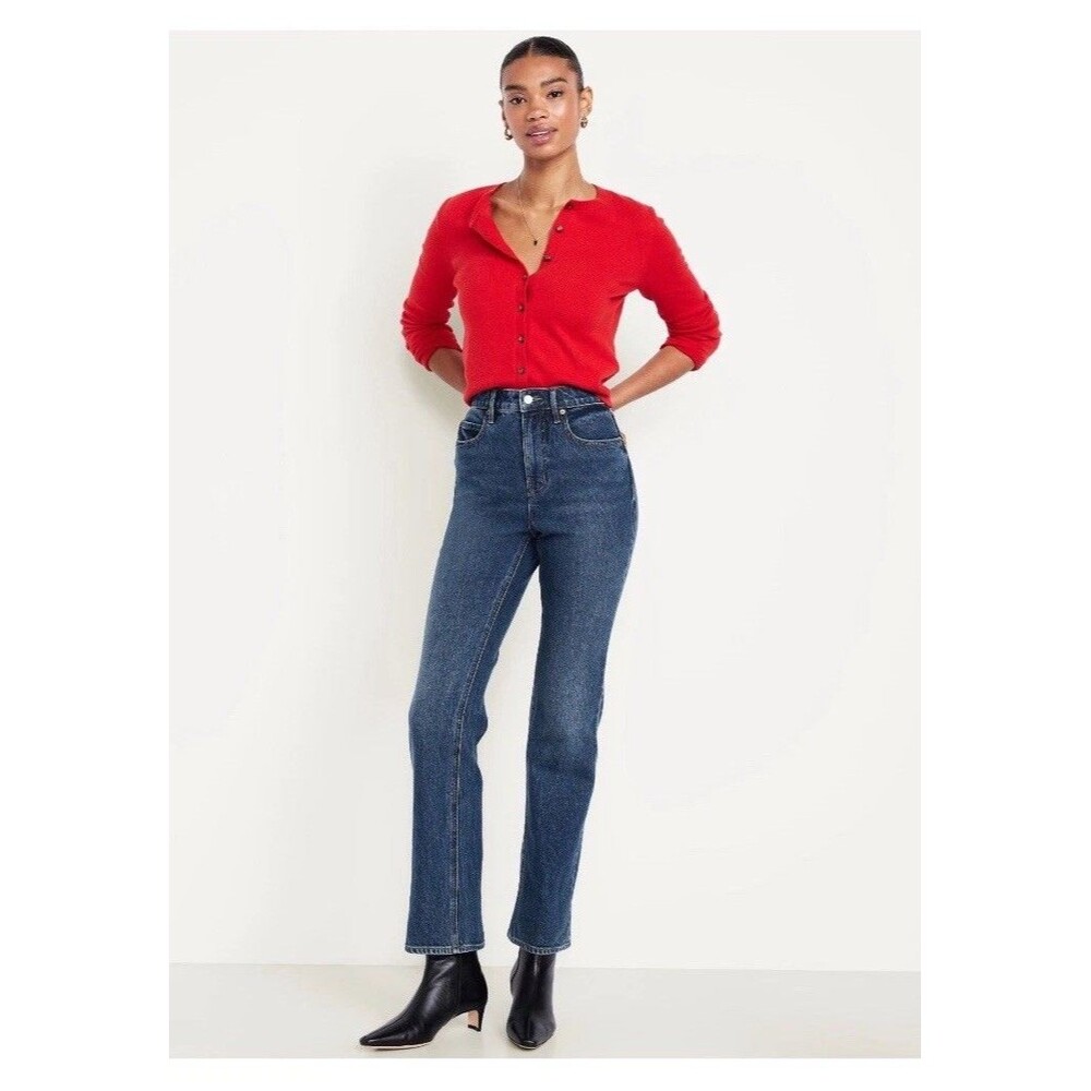 Women's Extra High-Waisted Fitted hip and thigh Baby Boot Leg-Cut Jeans Size 8